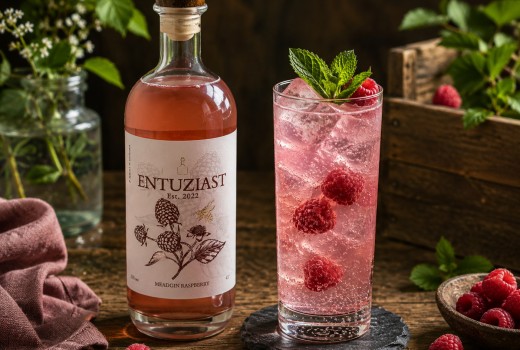 Raspberry MeadGIN Fizz — авторський малиновий коктейль ENTUZIAST
